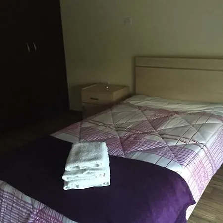 Gazde/Camere de închiriat Geust